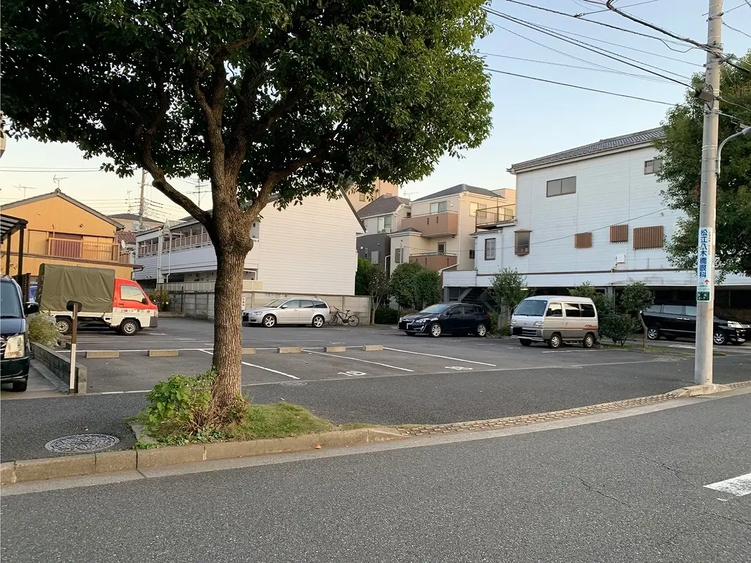 江戸川区松江２丁目　月極駐車場